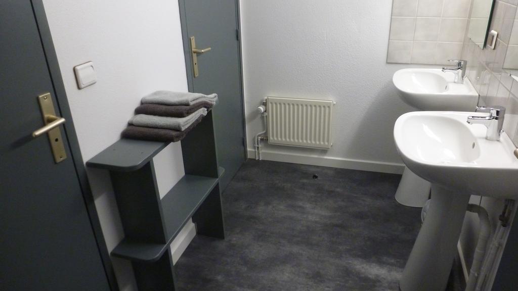 Le Gite Du Velay Bains Zewnętrze zdjęcie